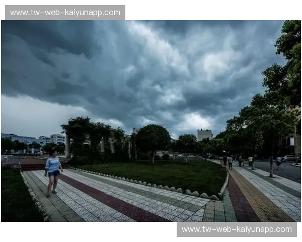开云体育看台视角：从草皮香气到屏幕脉动的观赛之旅